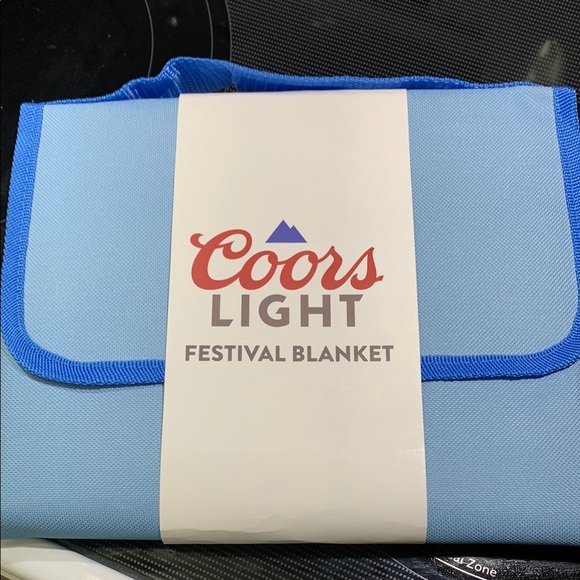 Coors Light Blue Festival Blanket with handle NWT - Picture 1 of 7